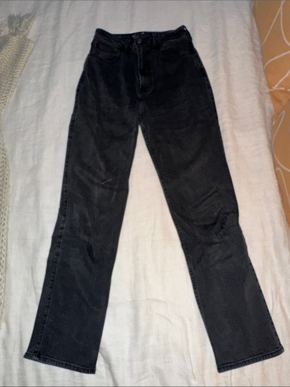 Hollister Black Ultra High Rise 90s Straight Jean